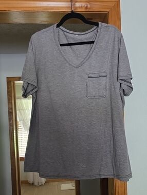 Amazon Women's Gray V-Neck Short Sleeve Tee with Pocket
